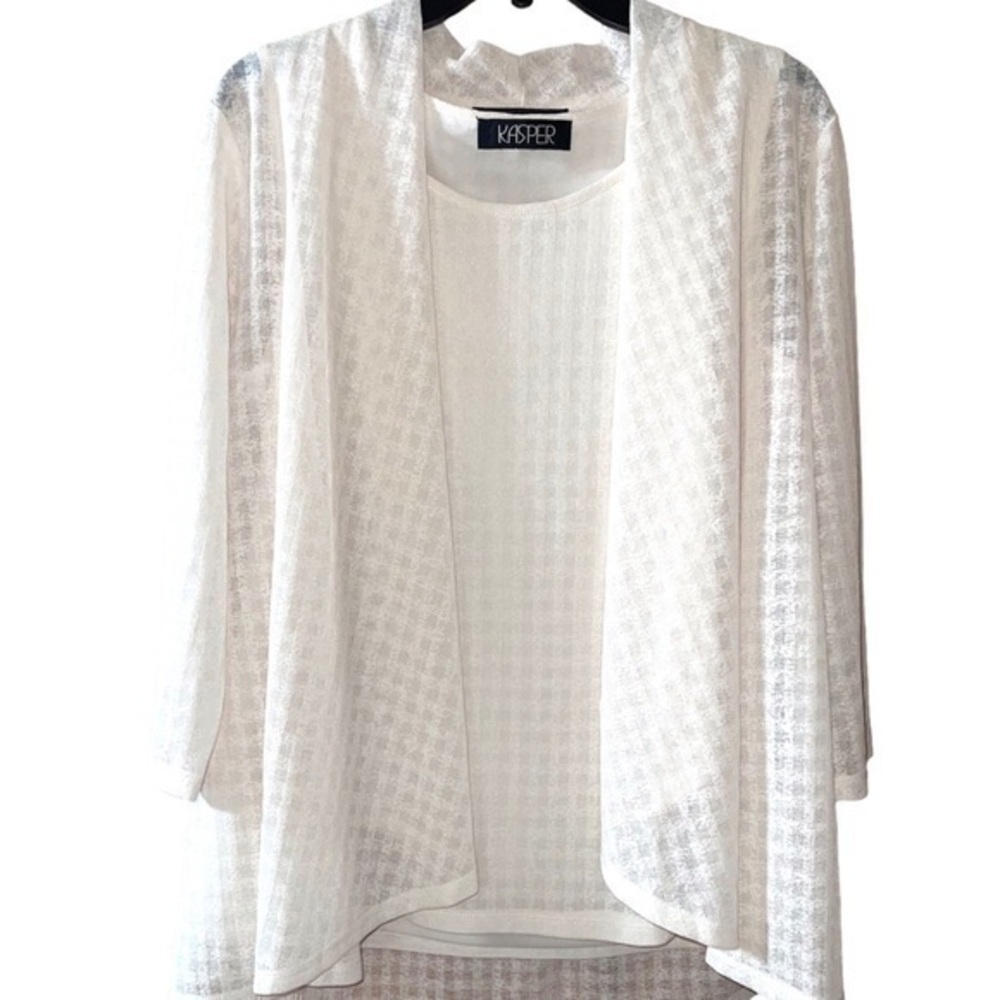 Kasper 2 Piece Set - Cream Color - EUC - see description for size fits like a M